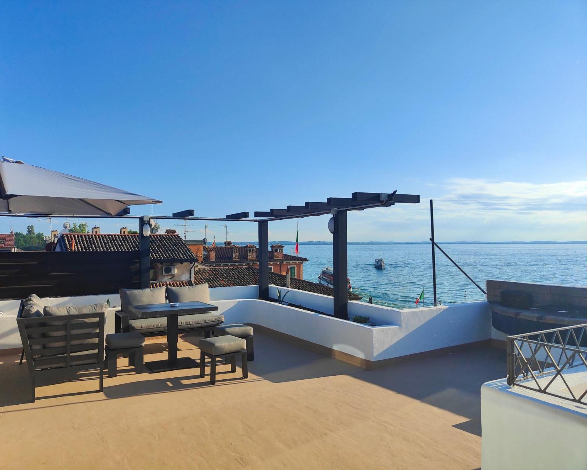 Appartamento Con Vista Mozzafiato ลาซีเซ ภายนอก รูปภาพ